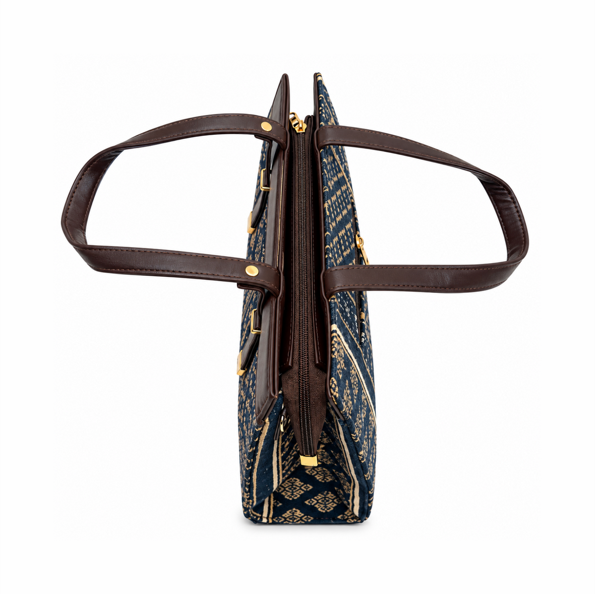 The Fleet Tote – Classic Elegance Meets Everyday Functionality
